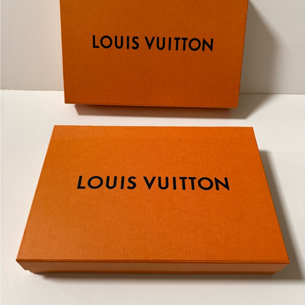 Louis Vuitton Orange Box with Red and Blue Accents - Picture 11 of 15